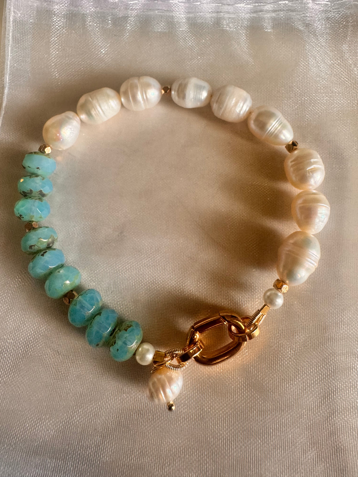 Fresh pearls bracelet
